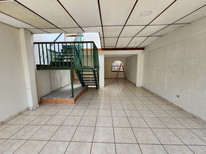 Se Alquila Casa en Santa Tecla, Santa Monica - Imagen 14