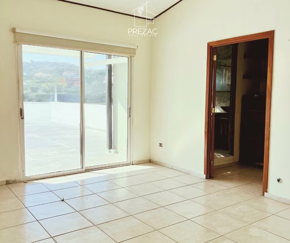 Casa en alquiler, Santa Elena, Antiguo Cuscatlán en Privado