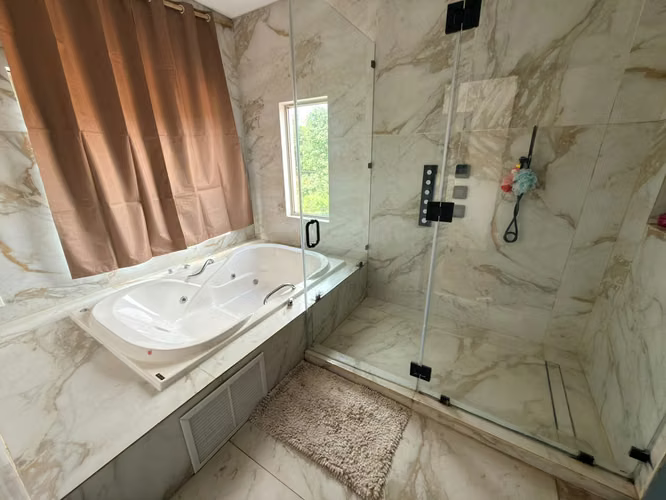 SE VENDE CASA ALTURAS DE TENERIFE, RESIDENCIAL PRIVADA, tiene 1100 v2 - Imagen 3