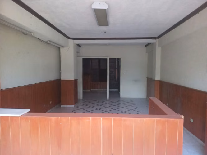 ALQUILER DE LOCAL - Imagen 4