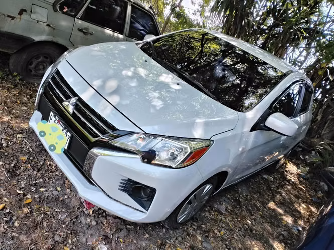 Mitsubishi Mirage Hatchback 2024 (estándar) - Imagen 5