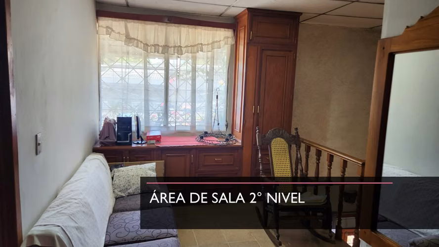 Casa en Venta en Colonia. Metropolis Sur 1, sobre Avenida Bernal.