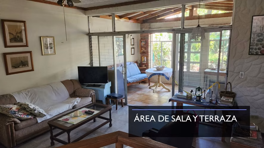 Casa en Venta en Colonia. Metropolis Sur 1, sobre Avenida Bernal.