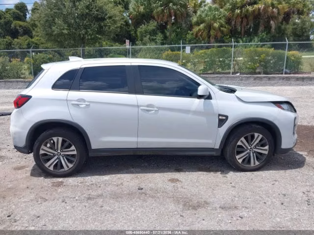 MITSUBISHI OUTLANDER SPORT ES 2025 AWD - Imagen 13