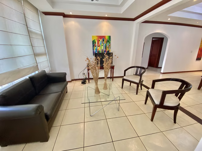 ALQUILER APARTAMENTO SIN MUEBLES LA CASTELLANA, SAN BENITO - Imagen 4