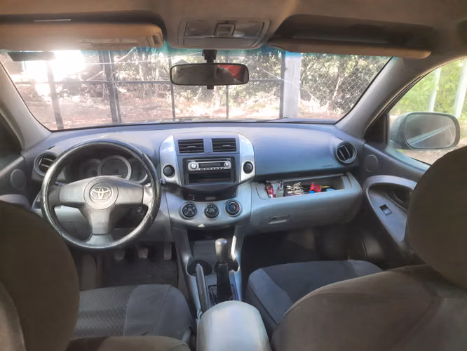 Toyota Rav4 2006 estándar