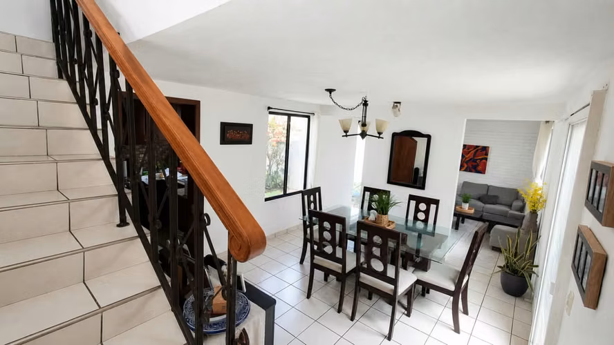 Venta de Casa en Condominio Puerta de Hierro , Colonia Escalon, S.S. - Imagen 3