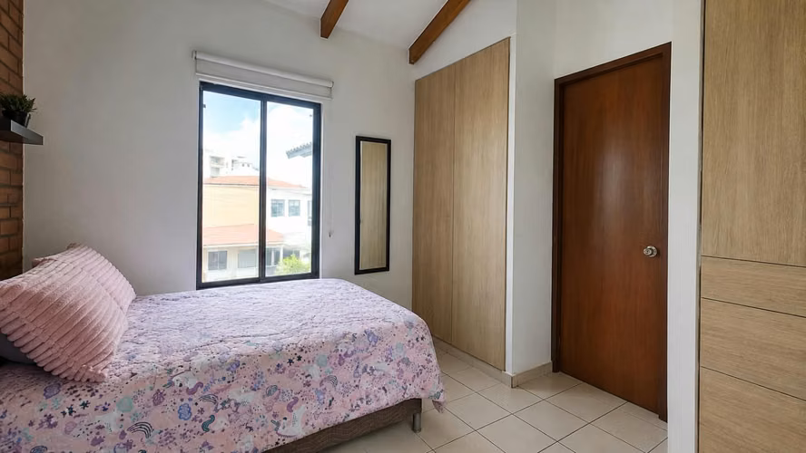 Venta de Casa en Condominio Puerta de Hierro , Colonia Escalon, S.S. - Imagen 4
