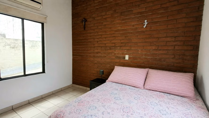 Venta de Casa en Condominio Puerta de Hierro , Colonia Escalon, S.S. - Imagen 7
