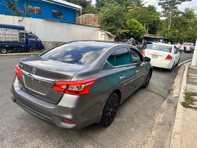Nissan Sentra 2019