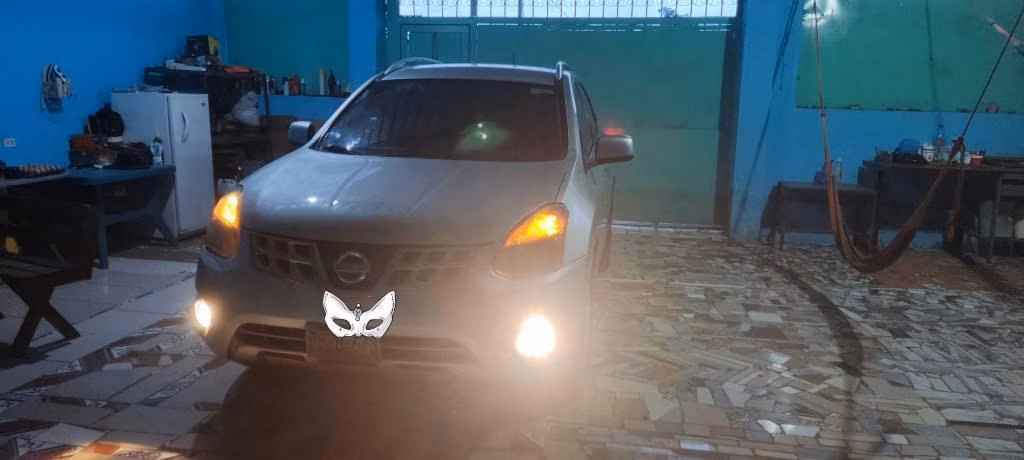 Vendo bonita camioneta Nissan rogué