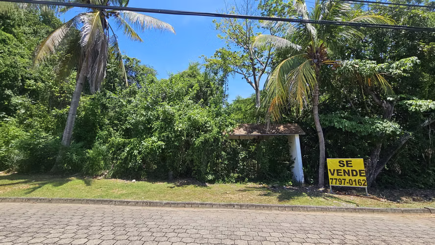 Venta de terreno de playa en Residencial Las Veraneras, Los Cóbanos, Sonsonate