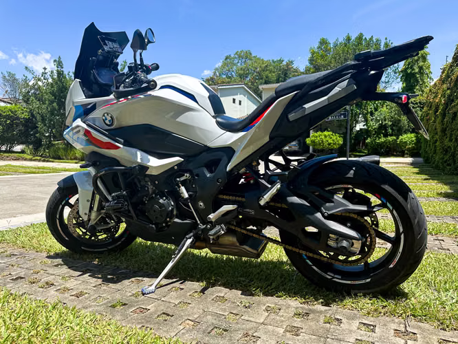 BMW S1000XR