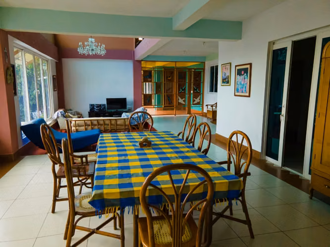 Casa en La Libertad, amplia, a 25  minutos de San Salvador y a una caminata de 5 minutos de la playa San Blas - Imagen 4