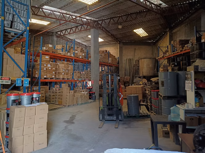 BODEGA EN VENTA, CALLE SIEMENS