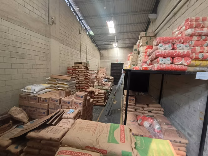 BODEGA EN VENTA, CALLE SIEMENS - Imagen 9