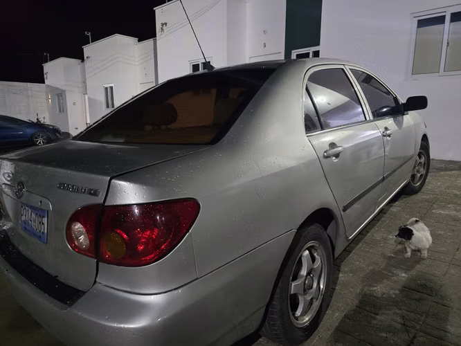 Vendo toyota corolla 2003 Negociable - Imagen 5