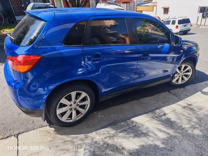 Vendo camioneta Mitsubishi Outlander Sport