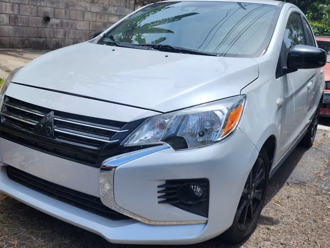 Mitsubishi Mirage 2022 Black edition 