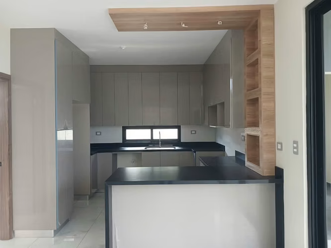 Se Vende Casa Nueva en Residencial Las Luces