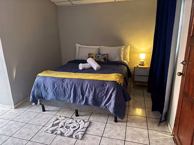 Casa Amueblada | Cerca de Todo | Seguridad 24/7 | Santa Tecla