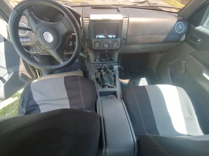 Pickup Mazda BT-50 4x4 Turbo Doble cabina. Mantenimiento al día. Excelente oportunidad 