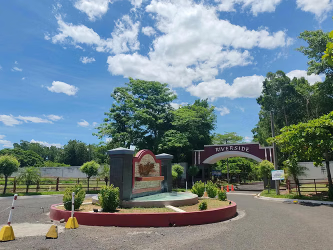 Riverside Park, San Miguel