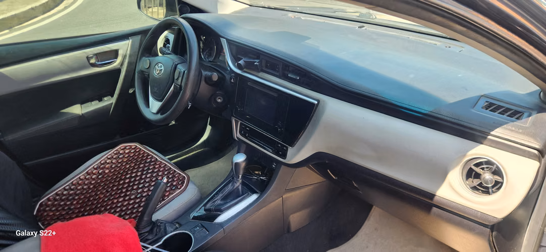 TOYOTA COROLLA 2019 AUTOM VIDS-ELECT MOTOR 1.8 VVTI BB AC ACEPTO AUTO A CUENTA  - Imagen 6