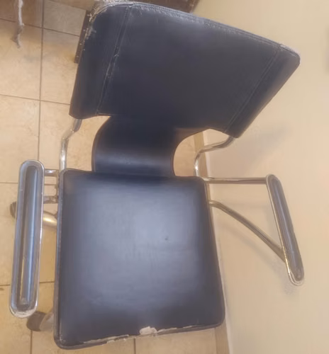 SILLA DE ESCRITORIO NEGRA