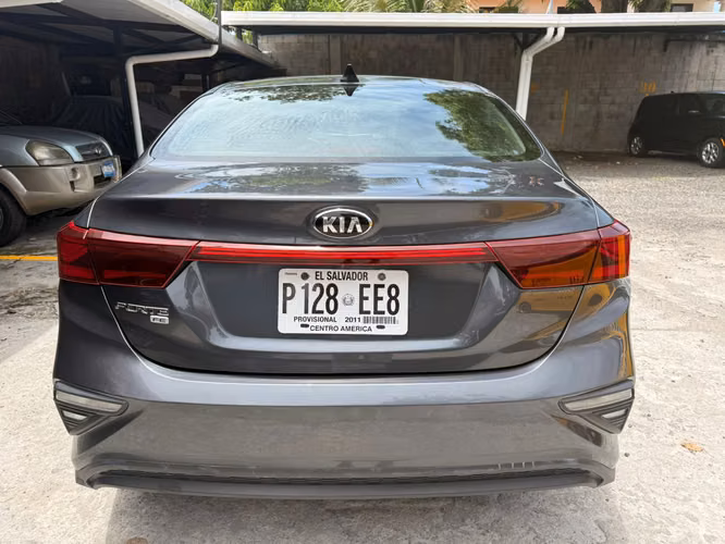 Kia Forte 2021 Bolsas Buenas Automatico - Imagen 4