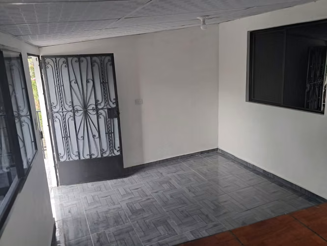 casa en alquiler $ 525.00 y deposito $ 525.00 - Imagen 4
