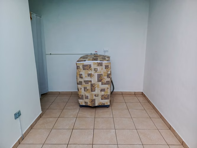  CASA AMUEBLADA EN RENTA – SANTA ANA 