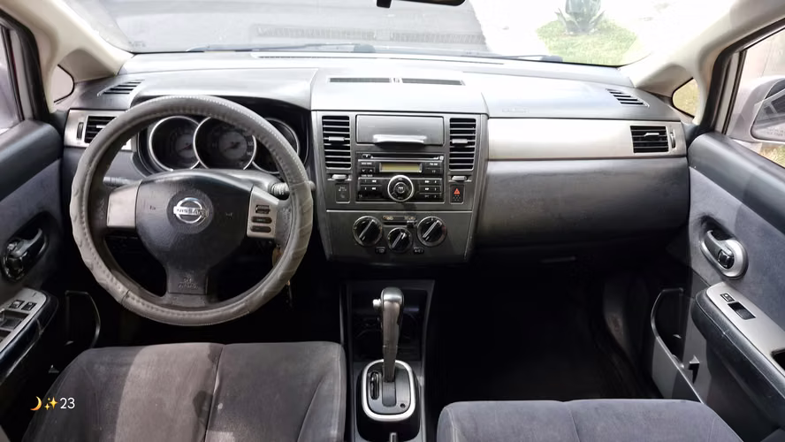 Carro en buen estado con su mantenimiento al dia  - Imagen 2