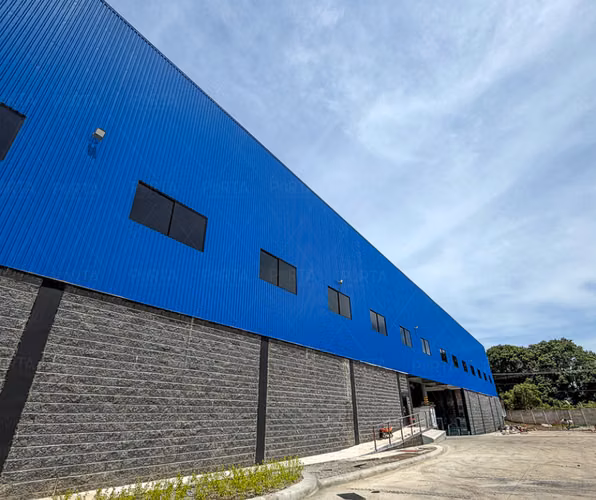 EN ALQUILER | BODEGA INDUSTRIAL PARA LOGÍSTICA Y DISTRIBUCIÓN EN SAN JUAN OPICO, LA LIBERTAD