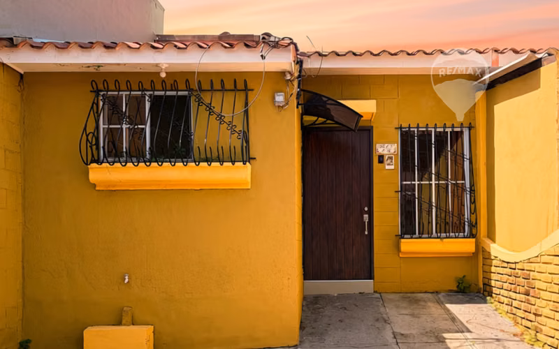 Alq. | Casa | Santa Tecla