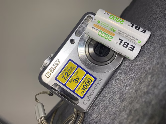 DIGICAM SONY DSCS650