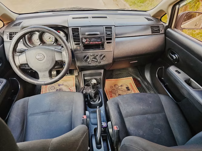 Vendo Nissan Tiida de Agencia 2018 Estandar
