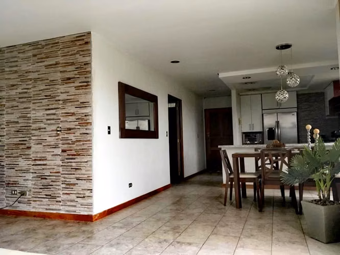 Se Alquila Exclusivo Apartamento Totalmente Amueblado en San Benito | Vista Panorámica - Imagen 4