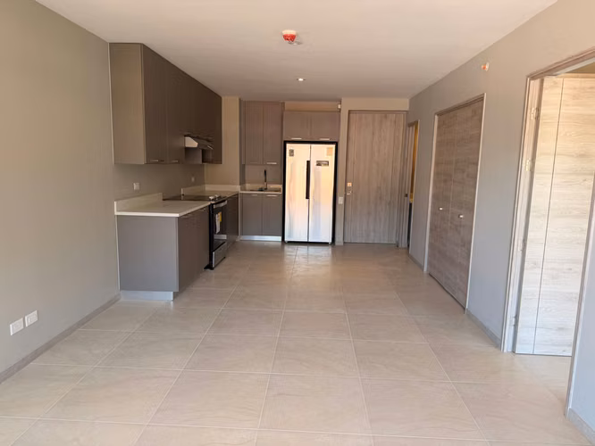SE ALQUILA APARTAMENTO AVITAT DUO ESCALÓN, con línea blanca, Moderno, funcional y con espectacular vista al volcán - Imagen 1
