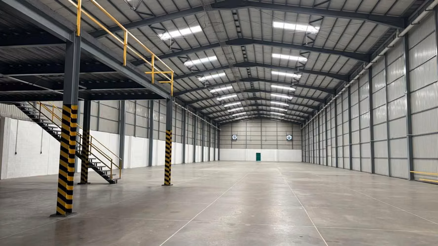 SE ALQUILA BODEGA INDUSTRIAL CARRETERA A SAN JUAN OPICO LISTA PARA ESTRENARSE Complejo logístico moderno Área total: 10,
