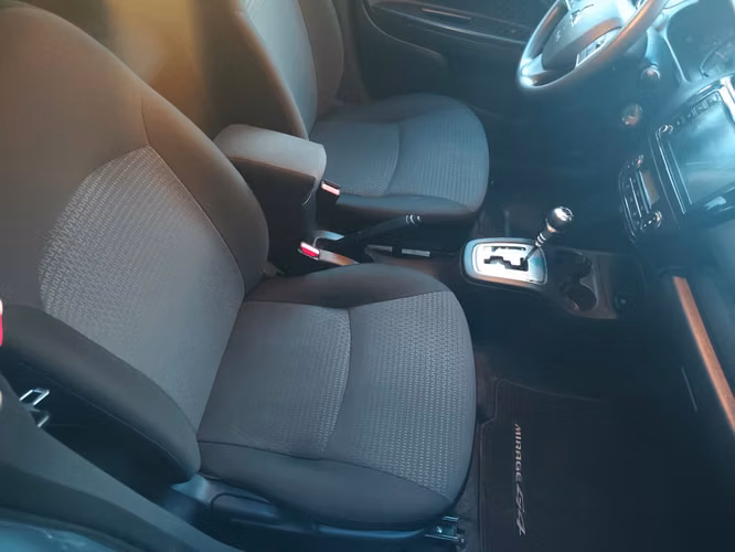 MITSUBISHI MIRAGE G4 - Imagen 7