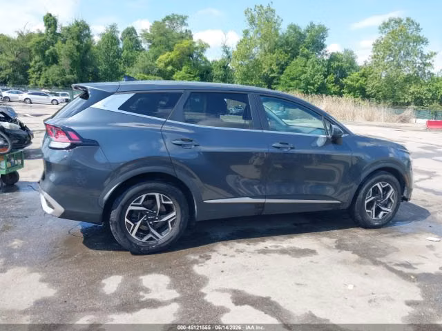 KIA SPORTAGE LX 2023 - Imagen 13
