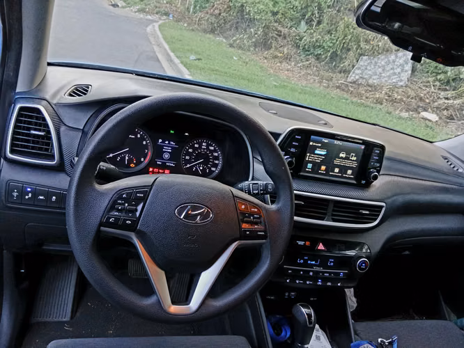 Vendo hyundai tucson SEL año 2020 recién ingresado YA CON PLACAS TRASPASO DIRECTO 