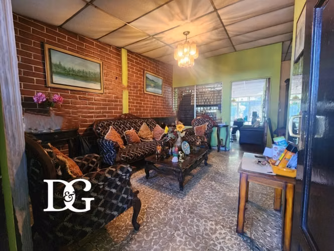 VENDO CASA GRANDE PARA USO COMERCIAL EN CIUDAD MERLIOT - Imagen 2