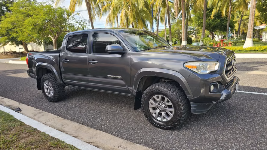 TOYOTA TACOMA SR5 2017 BOLSAS BUENAS  - Imagen 2