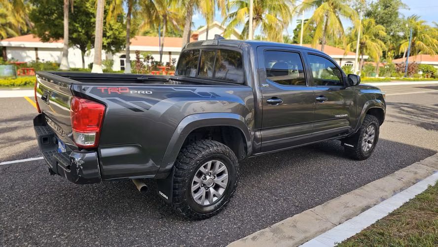  TOYOTA TACOMA SR5 2017 BOLSAS BUENAS  - Imagen 11