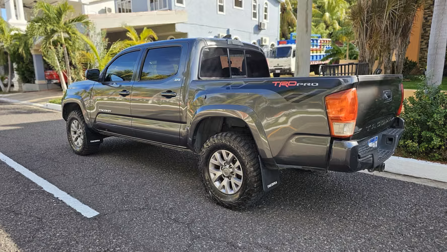  TOYOTA TACOMA SR5 2017 BOLSAS BUENAS  - Imagen 5