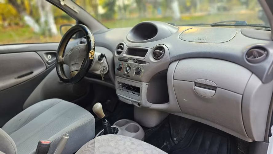  TOYOTA ECHO (YARIS) 2000 ESTÁNDAR MOTOR 1.5 - Imagen 6