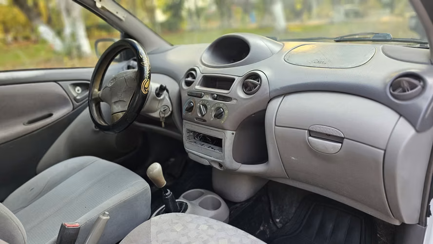  TOYOTA ECHO (YARIS) 2000 ESTÁNDAR MOTOR 1.5 - Imagen 13