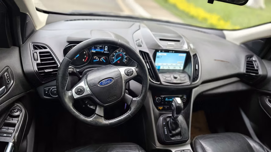  FORD ESCAPE SE 2016 AUTOMÁTICO DE 4 CILINDROS CON PANTALLA  - Imagen 6
